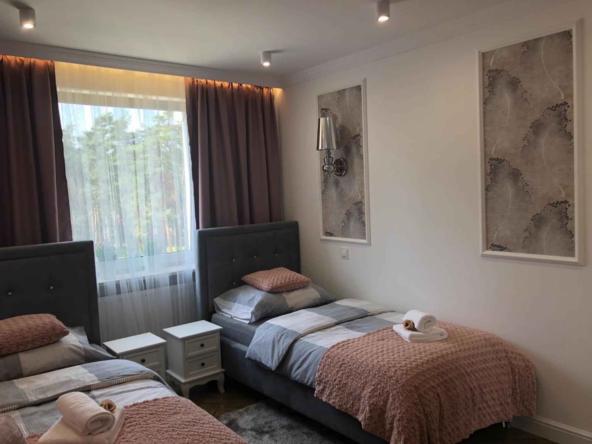 Family & Business Sauna Apartments No1 Lesny Nad Zalewem Cedzyna Unikat - 3 Bedroom With Private Sauna, Bath With Hydromassage, Terrace, Garage, Catering Options Kielce Eksteriør bilde