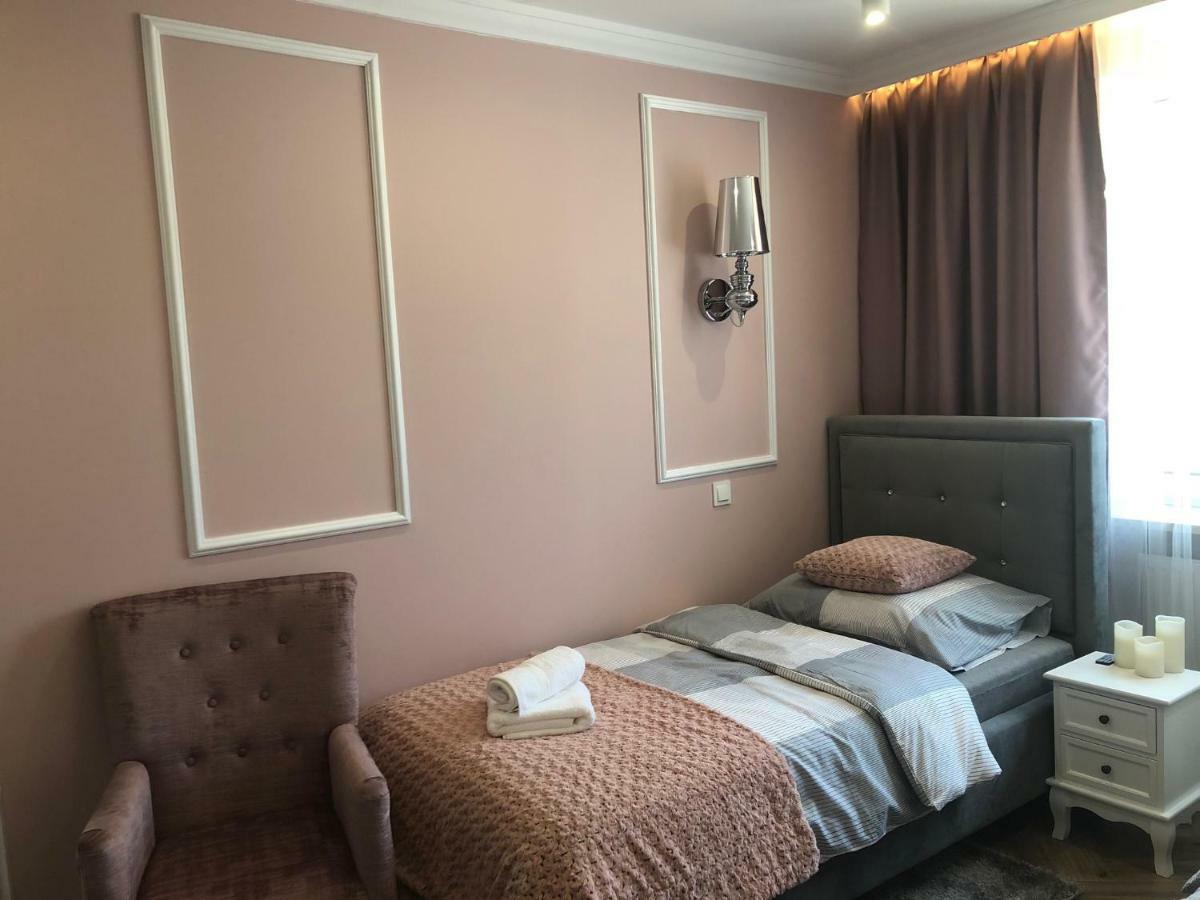Family & Business Sauna Apartments No1 Lesny Nad Zalewem Cedzyna Unikat - 3 Bedroom With Private Sauna, Bath With Hydromassage, Terrace, Garage, Catering Options Kielce Eksteriør bilde