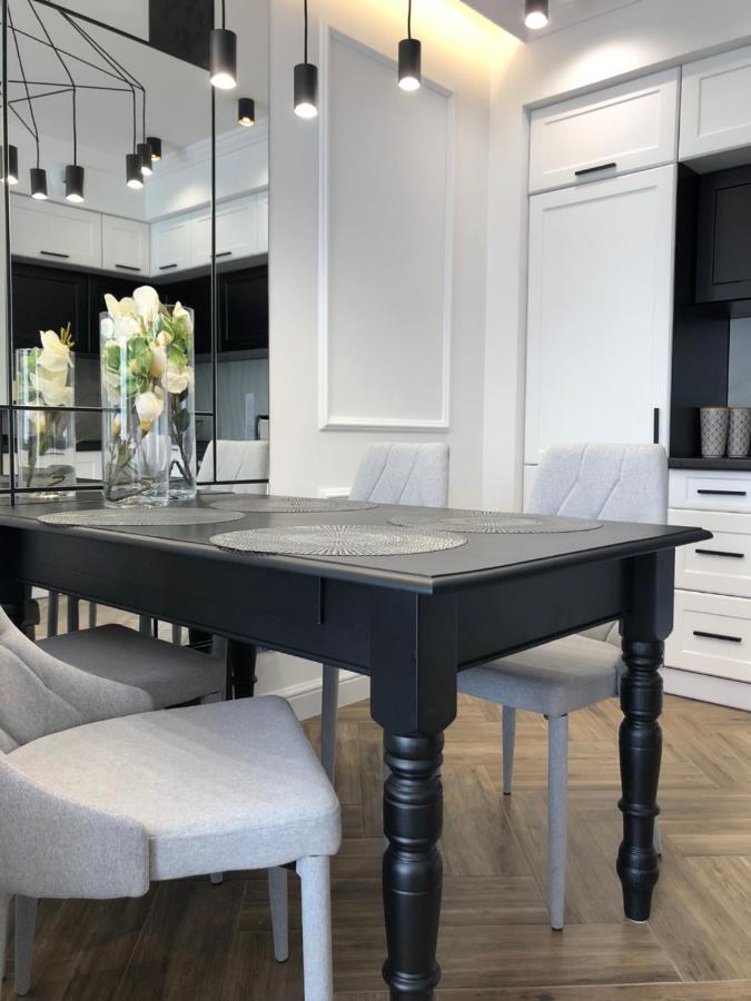 Family & Business Sauna Apartments No1 Lesny Nad Zalewem Cedzyna Unikat - 3 Bedroom With Private Sauna, Bath With Hydromassage, Terrace, Garage, Catering Options Kielce Eksteriør bilde